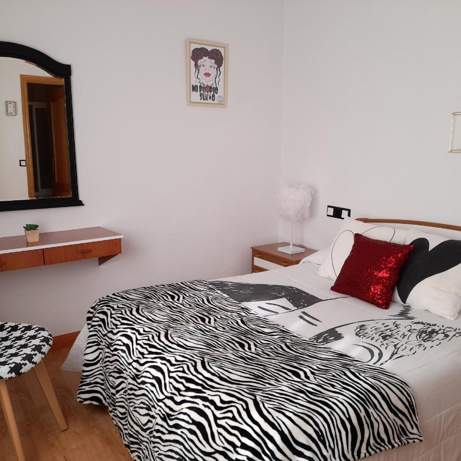 Hostal "Los Chanos El Ruso" Galende Ngoại thất bức ảnh