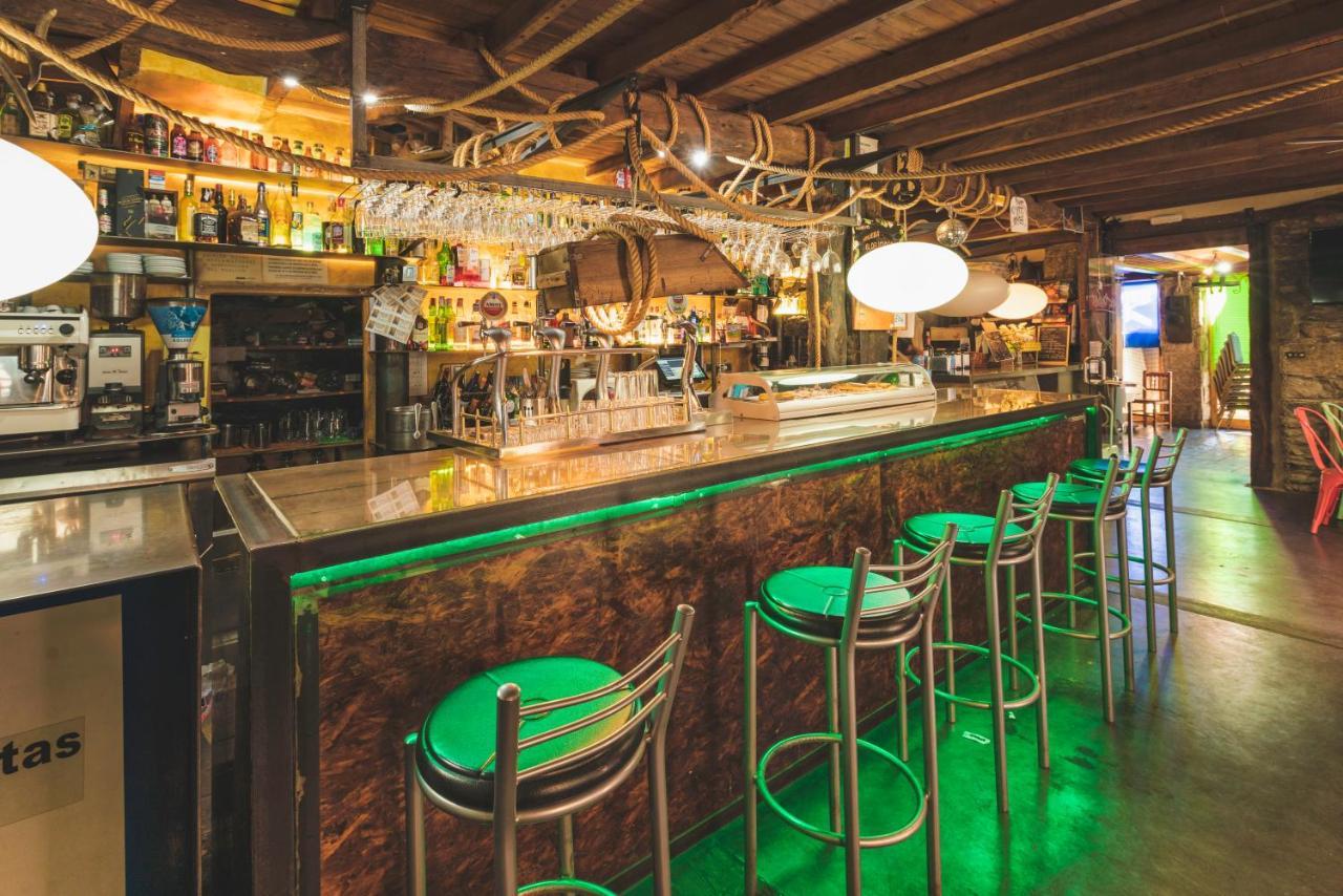 Hostal "Los Chanos El Ruso" Galende Ngoại thất bức ảnh