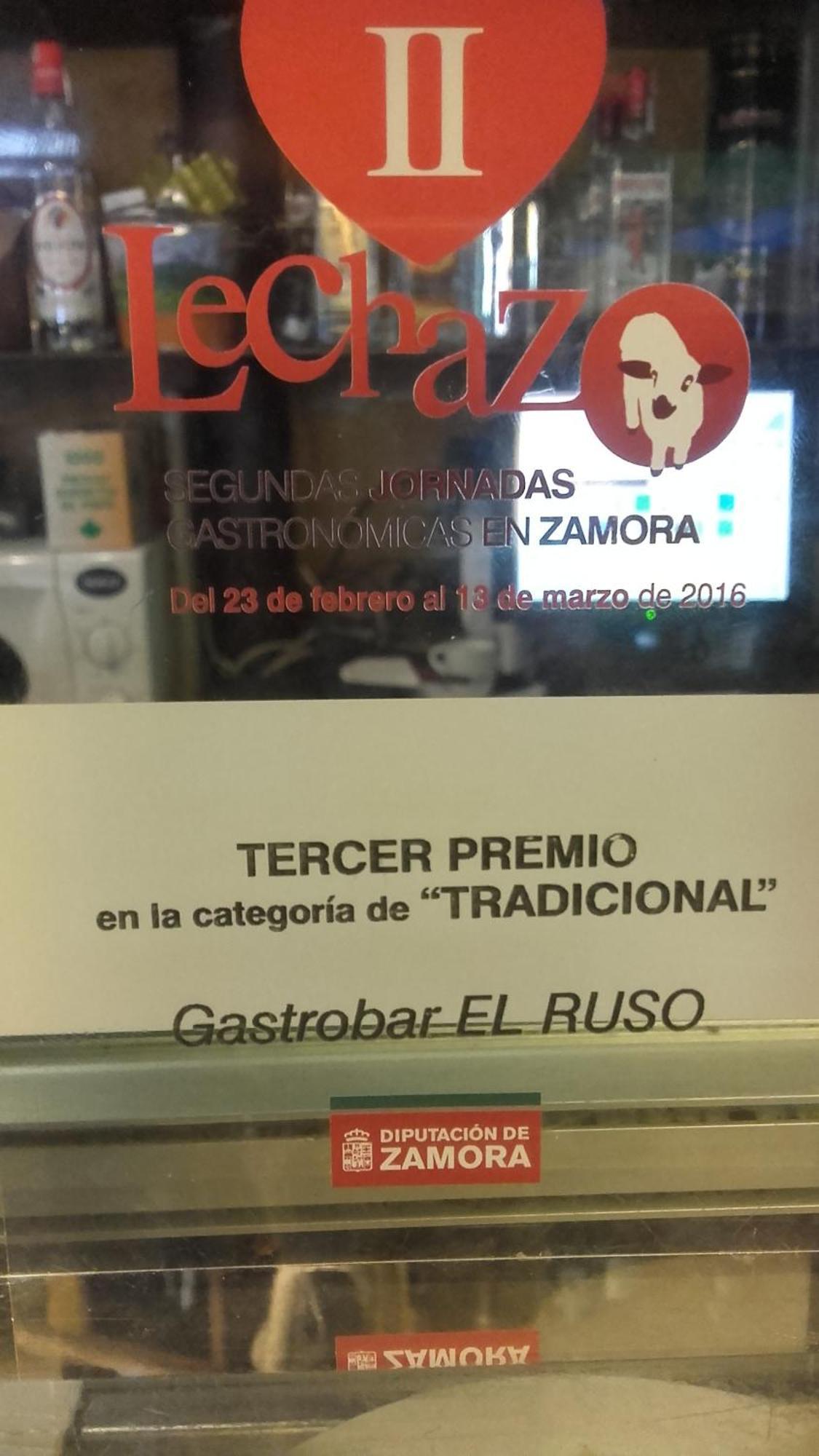 Hostal "Los Chanos El Ruso" Galende Ngoại thất bức ảnh