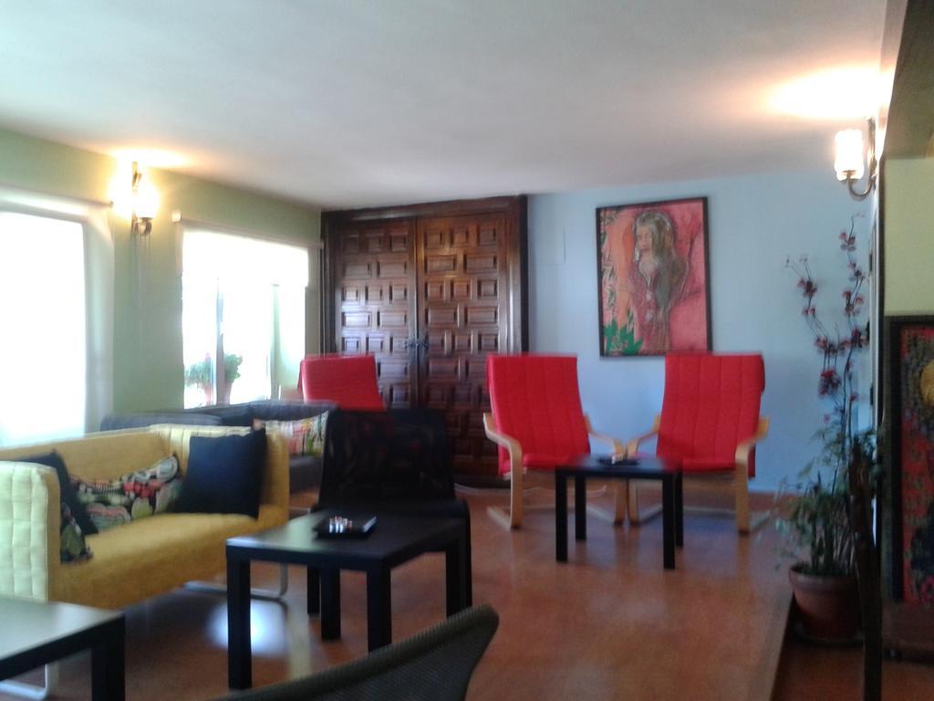 Hostal "Los Chanos El Ruso" Galende Ngoại thất bức ảnh