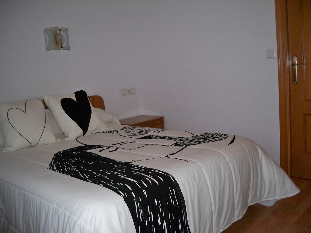 Hostal "Los Chanos El Ruso" Galende Ngoại thất bức ảnh