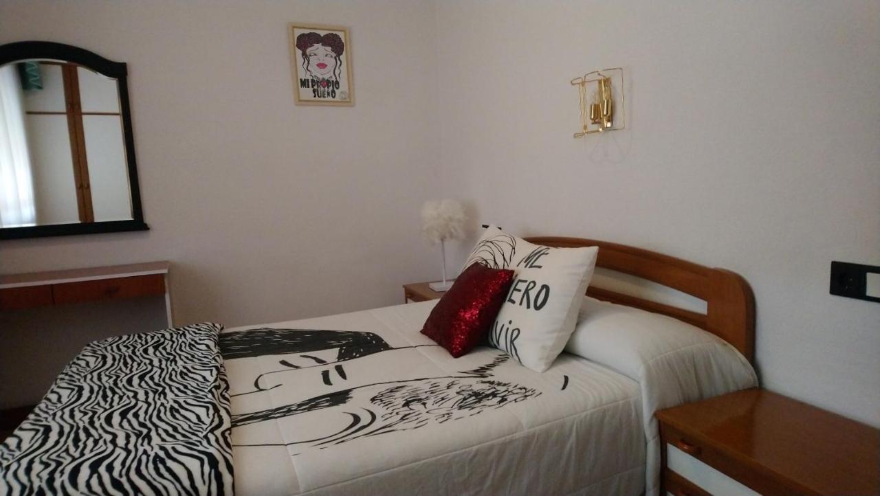 Hostal "Los Chanos El Ruso" Galende Ngoại thất bức ảnh