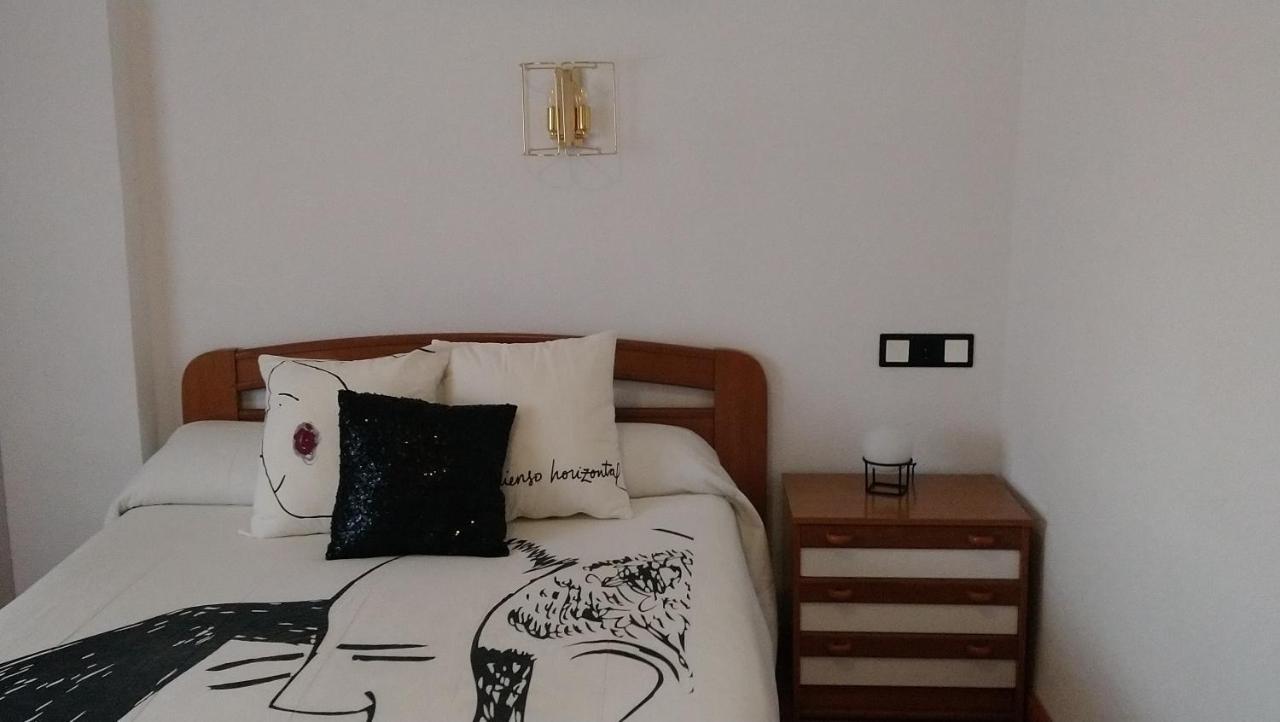 Hostal "Los Chanos El Ruso" Galende Ngoại thất bức ảnh