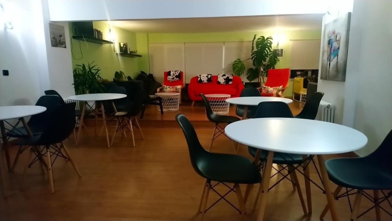 Hostal "Los Chanos El Ruso" Galende Ngoại thất bức ảnh