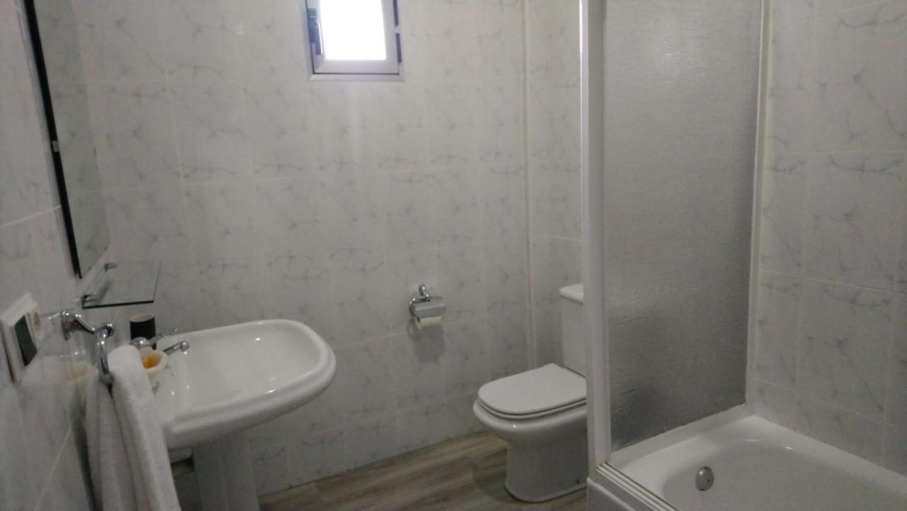 Hostal "Los Chanos El Ruso" Galende Ngoại thất bức ảnh